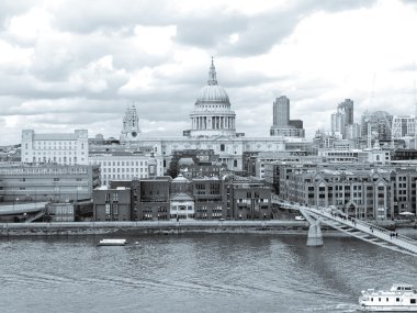 Saint paul, İngiltere