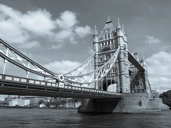 Kule Köprüsü, Londra