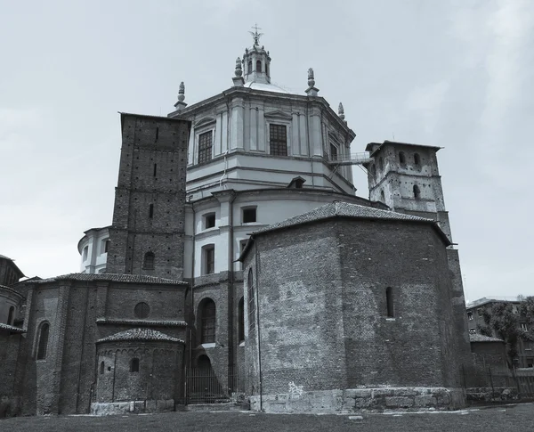 Kostel San lorenzo, Milán — Stock fotografie