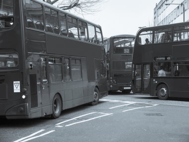 Londra'nın kırmızı otobüs