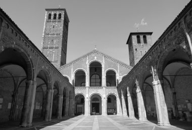 Sant ambrogio Kilisesi, milan