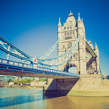 Vintage bir görünüm tower bridge Londra
