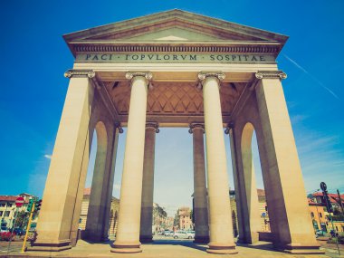 Porta Ticinese, Milan