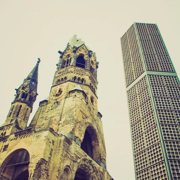 Retro wygląd Zbombardowany kościół, Berlin — Zdjęcie stockowe