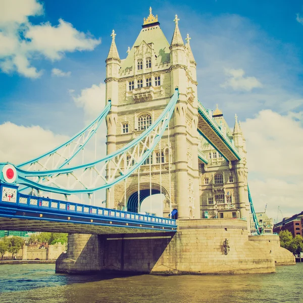 Vintage look Tower Bridge, Londres —  Fotos de Stock