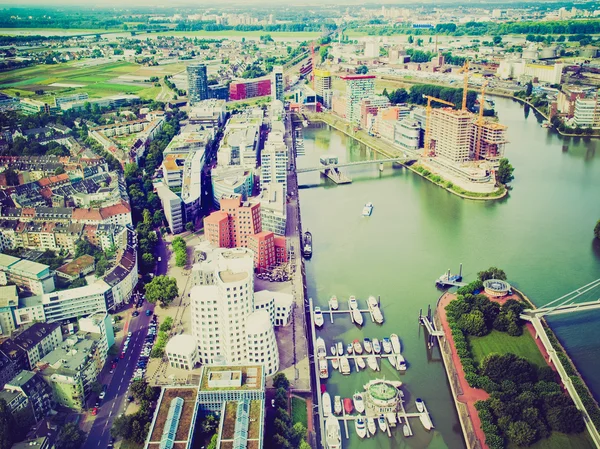 Aspetto retrò Duesseldorf mediahafen porto — Foto Stock