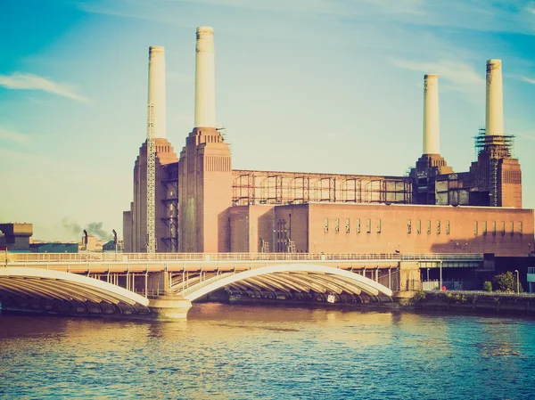 Vintage olhar Battersea Powerstation Londres — Fotografia de Stock