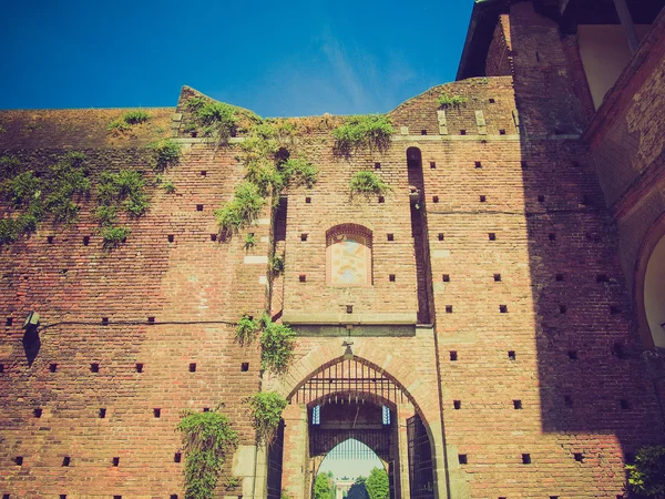 Retro vzhled castello sforzesco, Milán — Stock fotografie