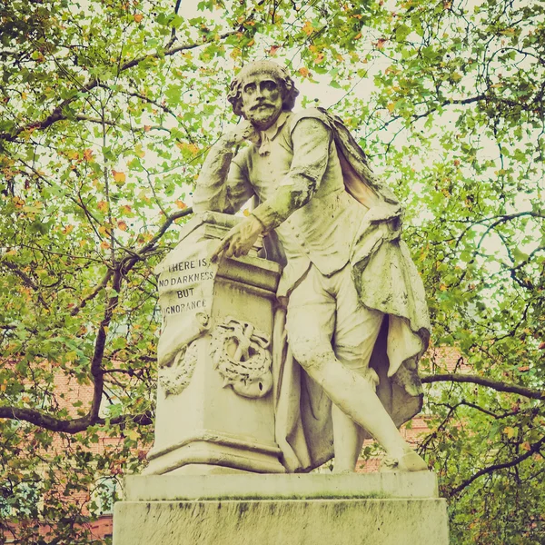 Vintage olhar Shakespeare estátua — Fotografia de Stock