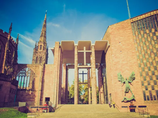 Retro wygląd Coventry Cathedral — Zdjęcie stockowe