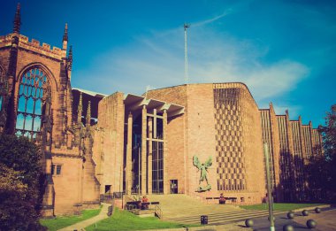 Retro görünüm Coventry Katedrali