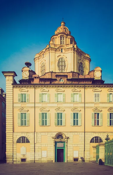 Ретро виглядає як церква Сан-Лоренцо, Турин — стокове фото