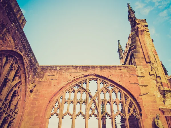 Mirada retro ruinas de la catedral de Coventry —  Fotos de Stock