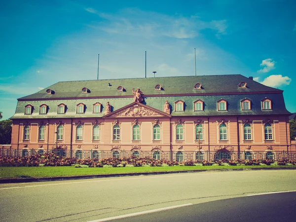 Aspecto retro Mainz Staatskanzlei — Foto de Stock