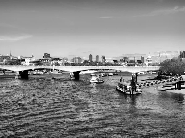 Río Támesis en Londres — Foto de Stock