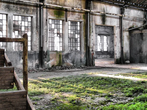 버려진된 공장 — 스톡 사진