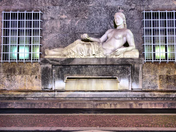 Dora-Statue, Turin — Stockfoto