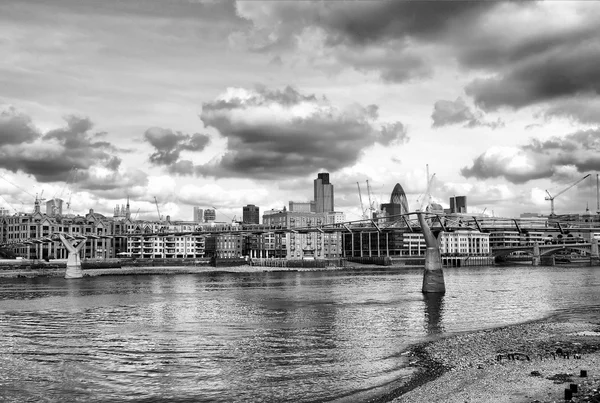 Río Támesis en Londres — Foto de Stock