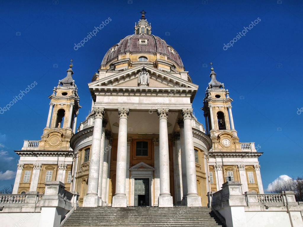 Basilica di Superga, Torino — Foto stock di © claudiodivizia #32616613