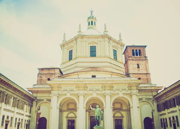 Retro look San Lorenzo Church, Milan — стокове фото