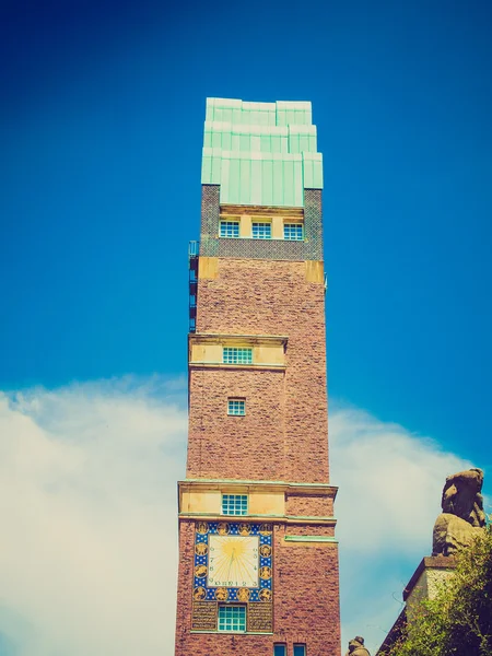 Retro wygląd Wieża weselna w Darmstadt — Zdjęcie stockowe