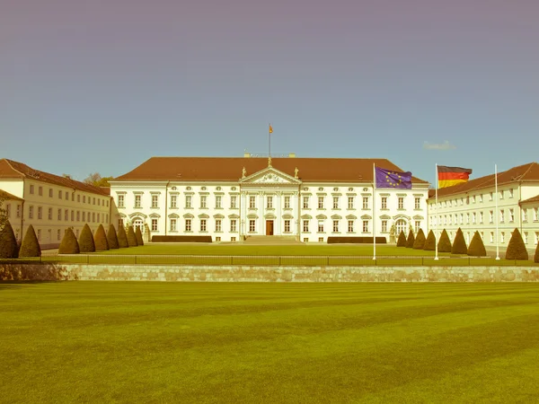Retro olhando Schloss Bellevue, Berlim — Fotografia de Stock