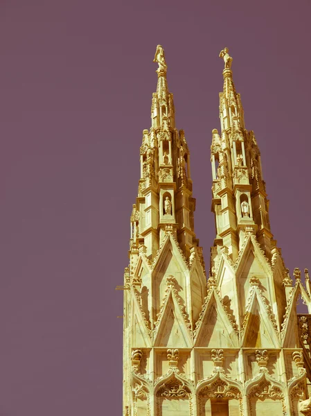 Duomo dall'aspetto retrò, Milano — Foto Stock