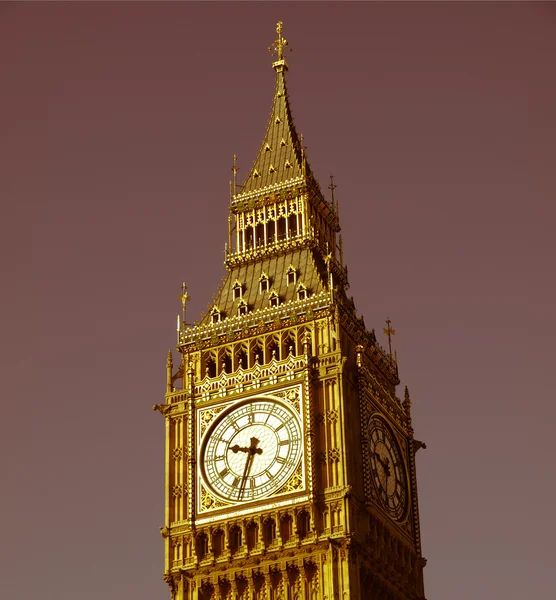 Retro olhando Big Ben Londres — Fotografia de Stock