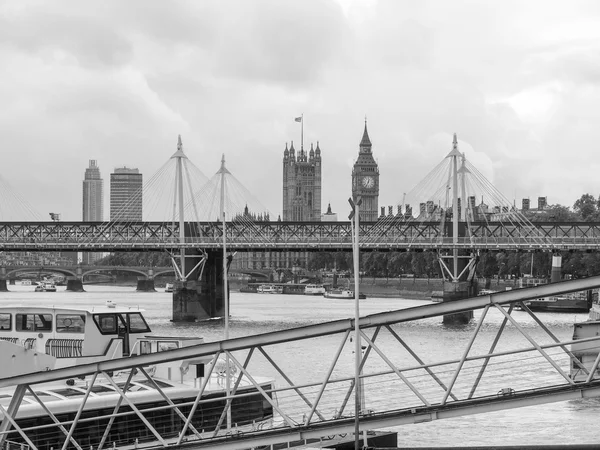 Floden Thames i London — Stockfoto