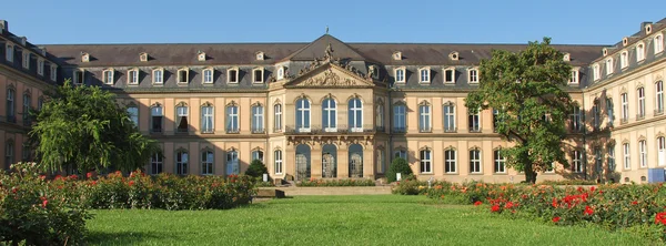 Neues Schloss (新城堡)，斯图加特 — 图库照片