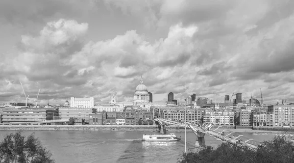 Fiume Tamigi a Londra — Foto Stock