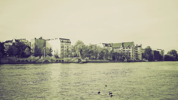 Vintage sepia River Spree, Berlim — Fotografia de Stock