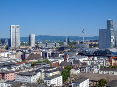 Frankfurt ben ana Almanya 'yım.