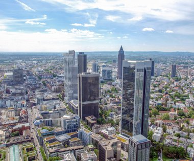 Frankfurt ben ana Almanya 'yım.