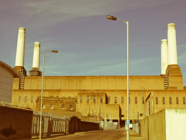 Retro patrząc battersea Londyn powerstation — Zdjęcie stockowe