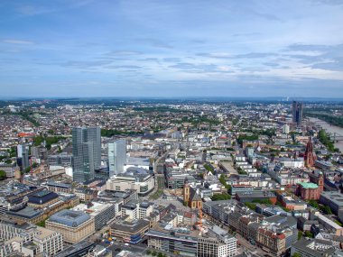 Frankfurt ben ana Almanya 'yım.
