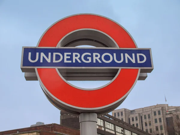 Londoner U-Bahn-Schild — Stockfoto