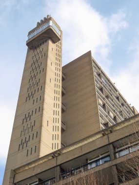 Londra Kulesi'nde trellick