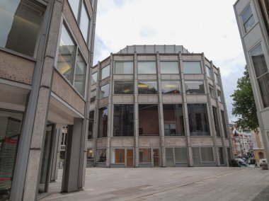 Londra'da bina ekonomist