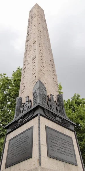 Ägyptischer Obelisk, London — Stockfoto