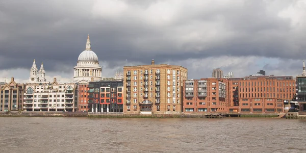 Rio Tâmisa em Londres — Fotografia de Stock