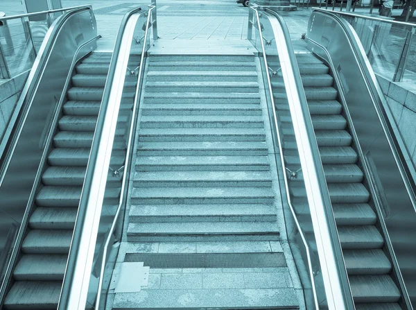 Эскалатор — стоковое фото