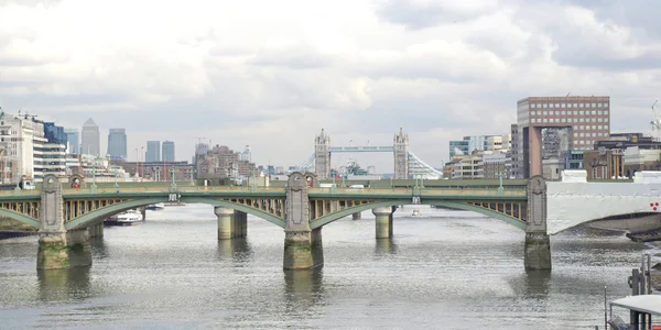 Rivier thames Londen — Stockfoto