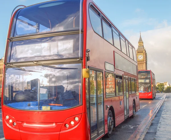 Red bus in london — Stock Photo, Image
