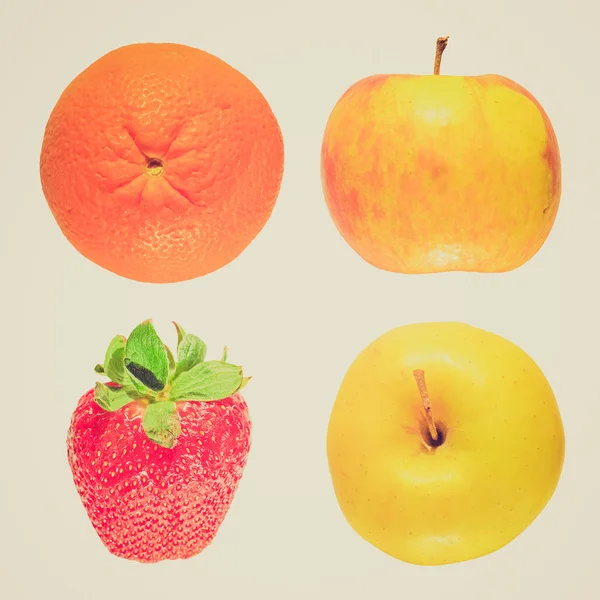 Olhar retro Frutas isoladas — Fotografia de Stock