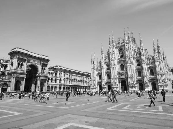 Preto e branco Piazza Duomo Milão — Fotografia de Stock