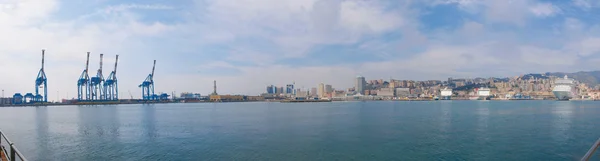 热那亚全景港 — 图库照片