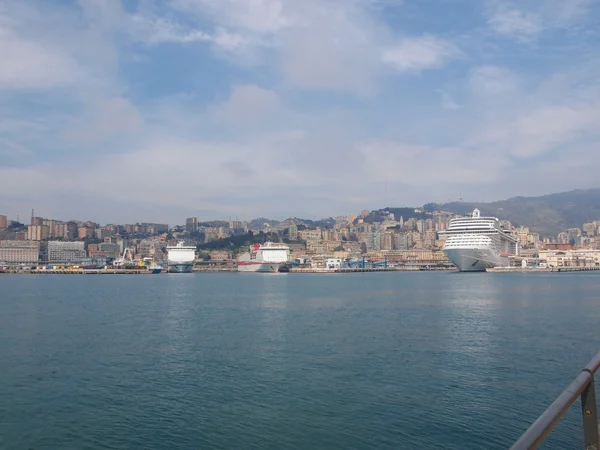 Haven van Genua-Italië — Stockfoto