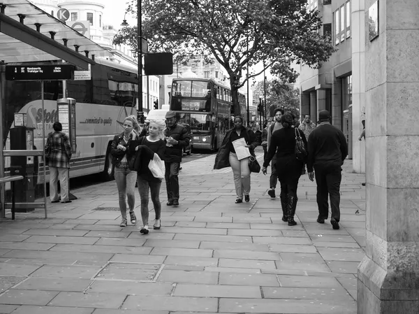 Schwarz-weiß der Strang, London — Stockfoto