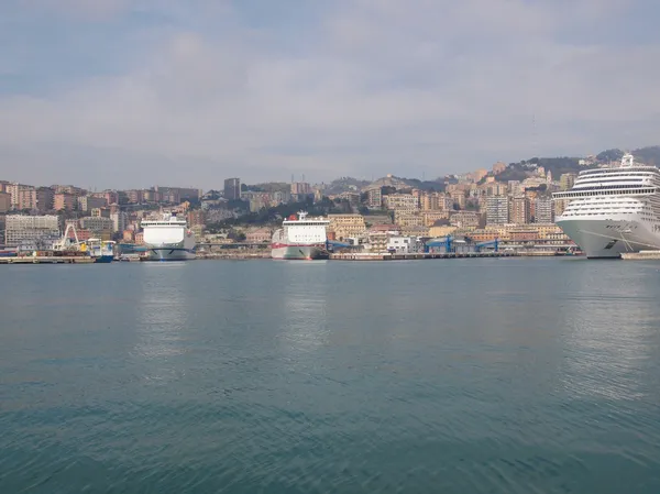 Vista de Génova Italia desde el mar — Foto de Stock